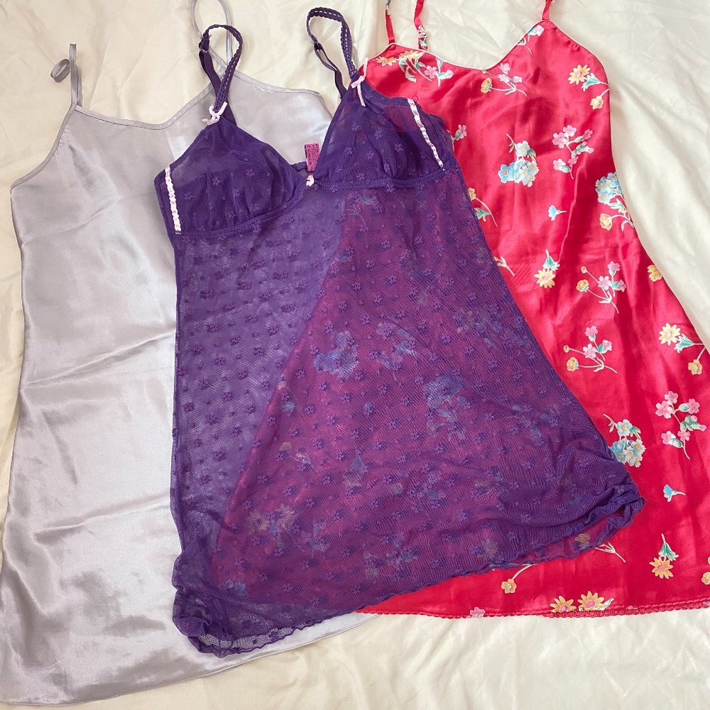 Bundle of 3 slips